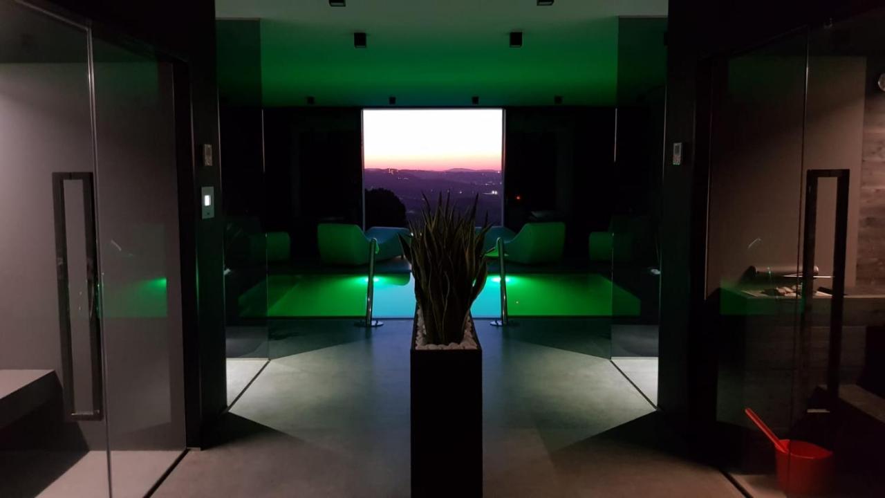 Sunset Suite Spa Staffolo Esterno foto