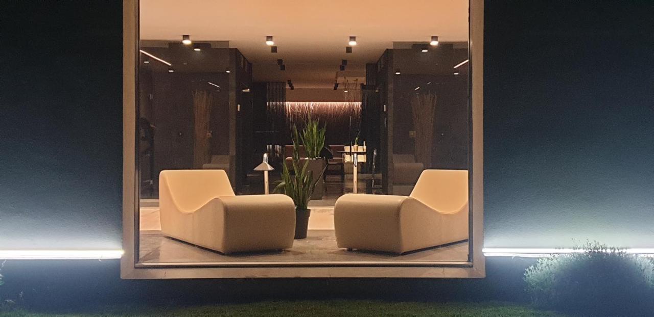 Sunset Suite Spa Staffolo Esterno foto