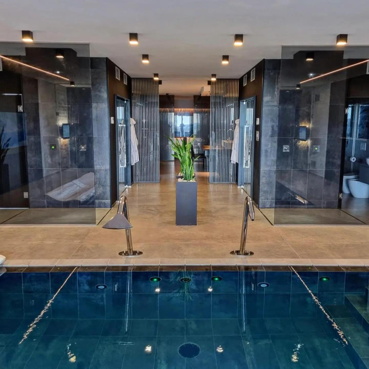 Sunset Suite Spa Staffolo Esterno foto